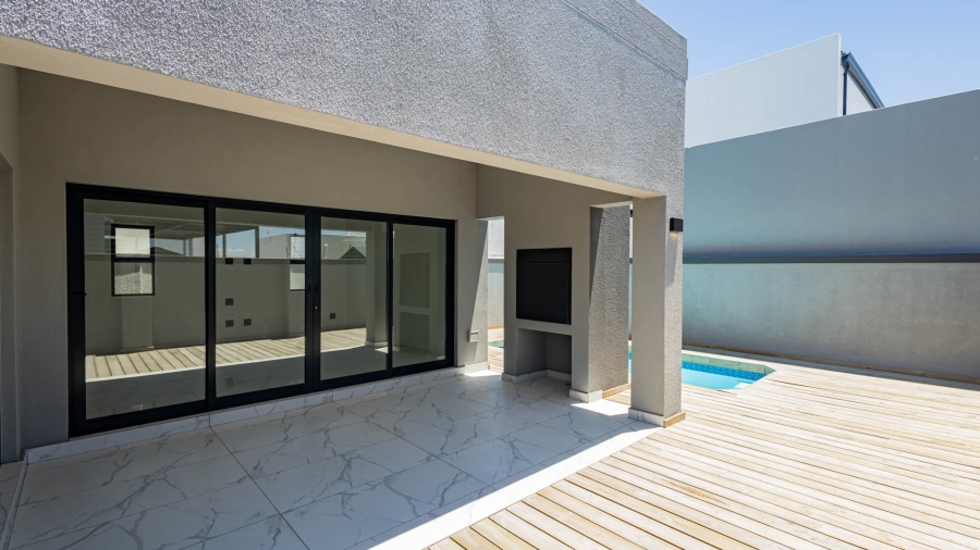 3 Bedroom Property for Sale in Sandown Western Cape